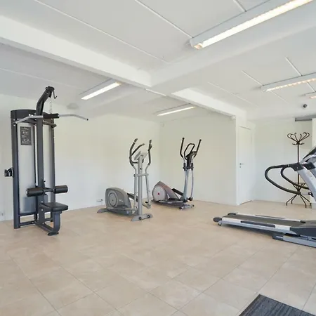 Three-bedroom In Romo